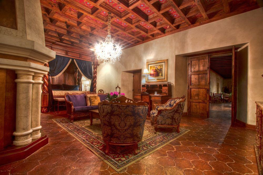 Hotel Palacio De Dona Leonor Antigua Ngoại thất bức ảnh